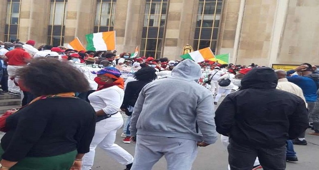 Protestation de la diaspora ivoirienne à Paris