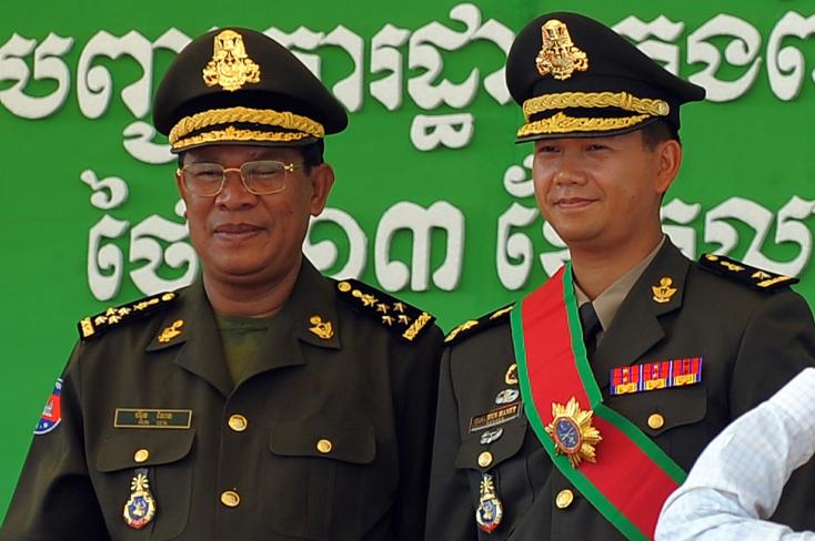 Hun Sen et son fils aîné Hun Manet
