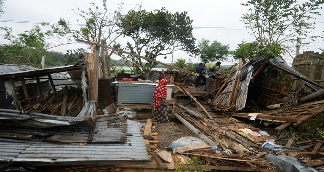 Une dévastation causée par le passage du cyclone Amphan en Inde