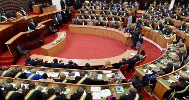 rassemblement du parlement ivoirien pour le vote