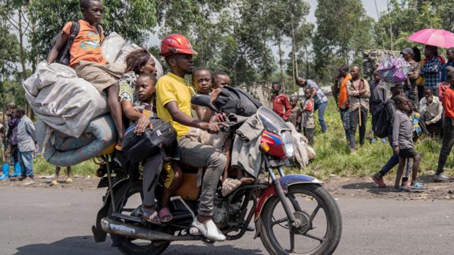 populations fuyant les rebelles en RD Congo