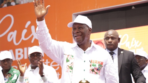 Alassane Ouattara de nouveau candidat du RHDP