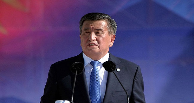 Sooronbaï Jeenbekov rend sa démission