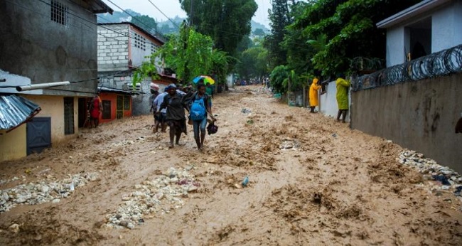 La tempête Laura atteint le Cuba