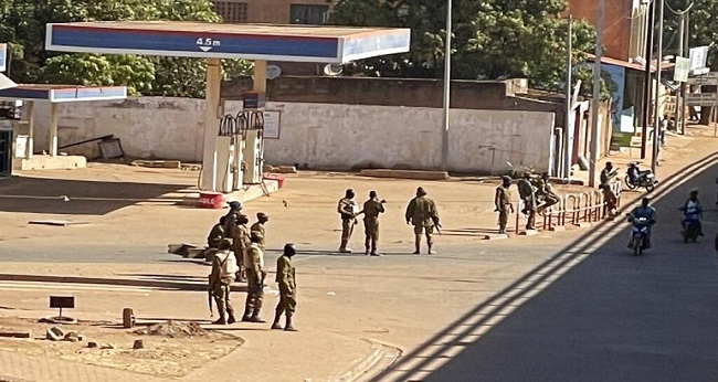 Militaire dans les rues au Burkina