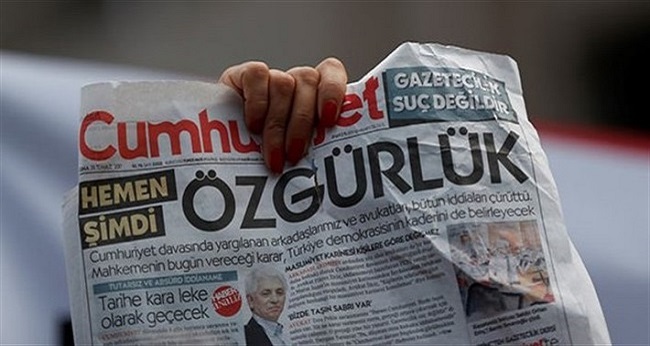 Six journalistes jugés en Turquie