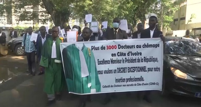 manifestation des docteurs ivoiriens au chômage